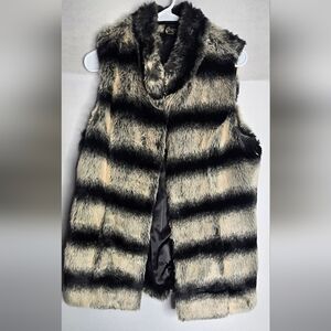 Rachel Zoe Womens Faux Fur Vest Size M With Pockets Black and Cream Striped